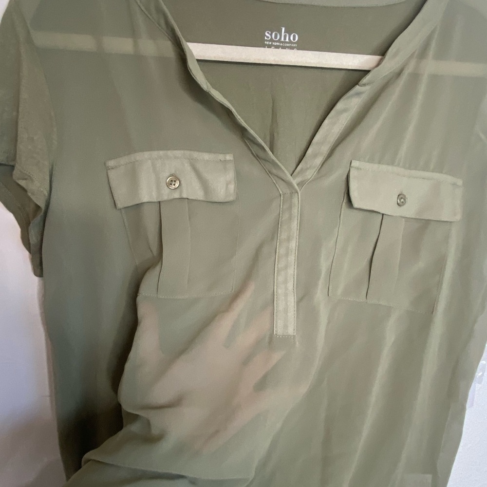 Soho Mesh Green Short Sleeve Blouse Size Medium New with tags - Picture 2 of 5